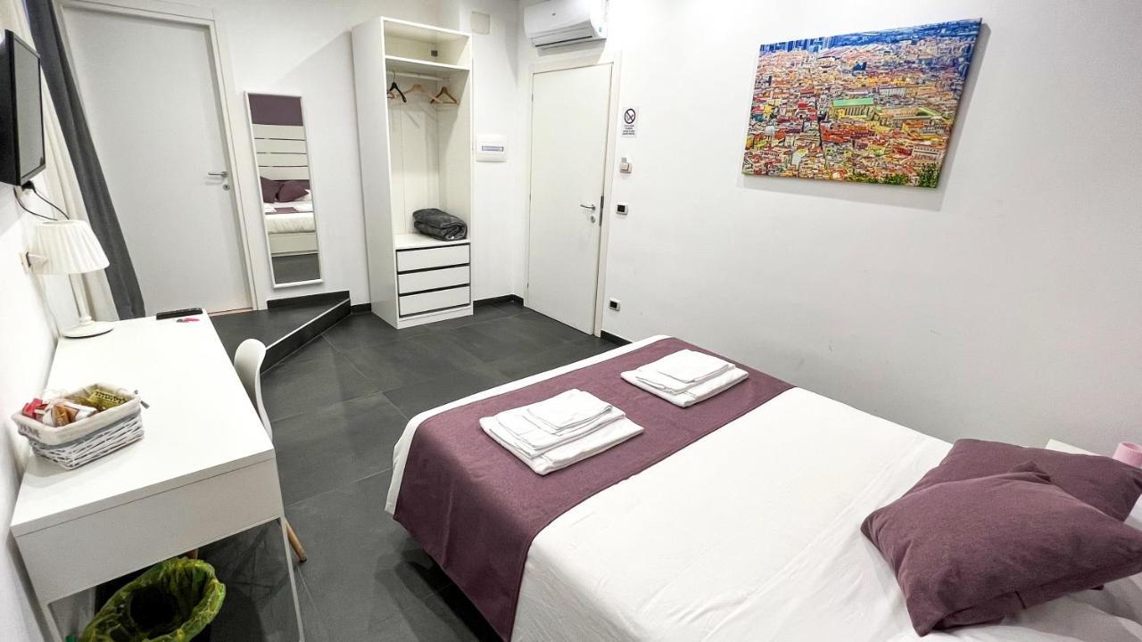 Soave Rooms Napoli Eksteriør billede