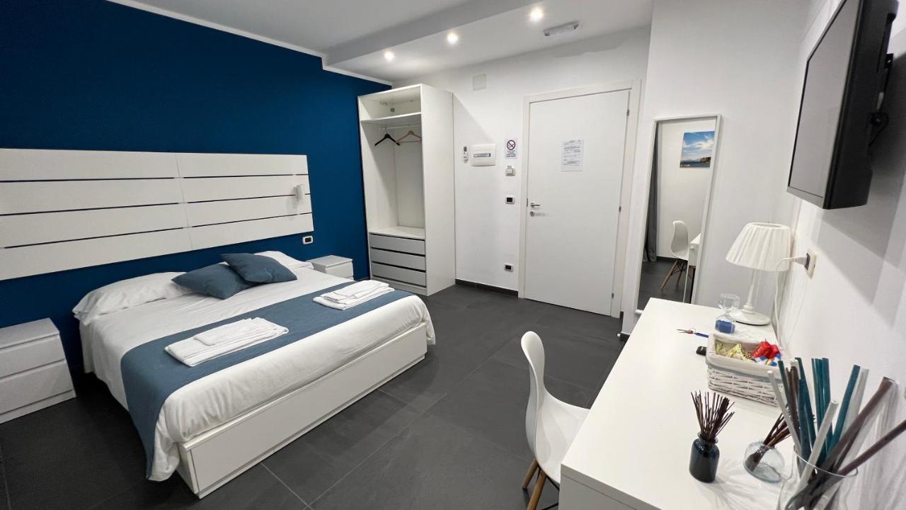 Soave Rooms Napoli Eksteriør billede
